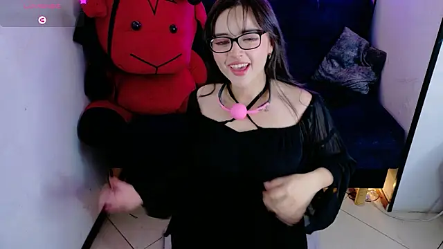 Snapshot of MiaVelvetDoll chatting on 22, 11, 2025 MiaVelvetDoll online show from 22, 11, 2025