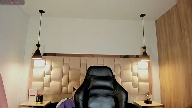 EmmaStonns online show from 31, 3, 2026