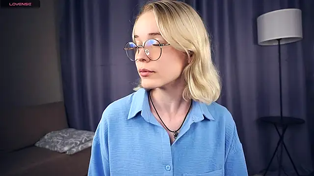 EdaKirkIin online show from 8, 9, 2025