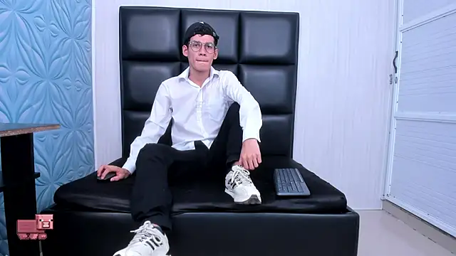 LittleMax23 online show from 23, 9, 2025