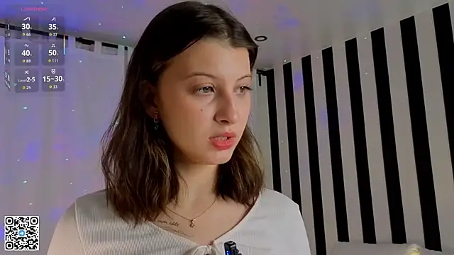 LorinaMaffitt online show from 16, 11, 2025