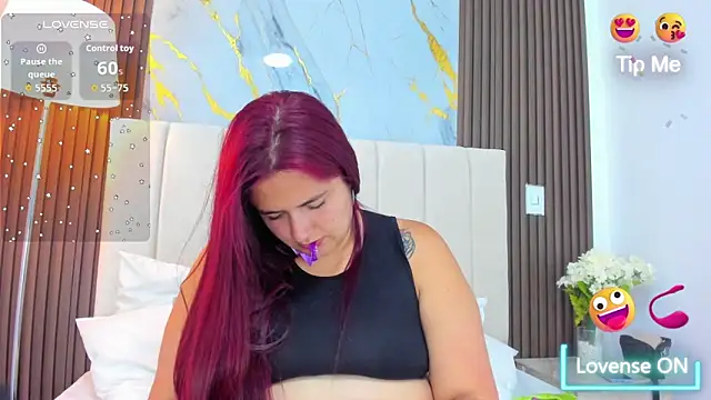 Victoria Guzman online show from 24, 4, 2026