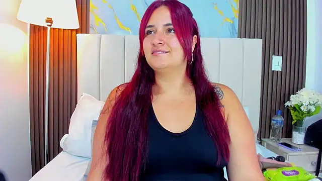 Victoria Guzman online show from 27, 4, 2026