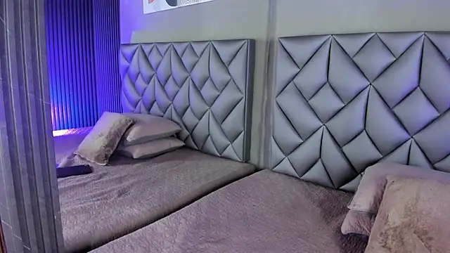 Kitty Dollyy online show from 21, 11, 2025