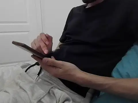 RaoufDz17cm online show from 9, 10, 2025