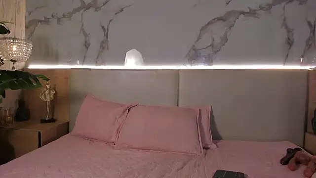 Celeste-Evanns online show from 25, 4, 2026