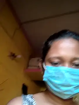 Snapshot of pujaroy363534 chatting on 13, 10, 2025 pujaroy363534 online show from 13, 10, 2025