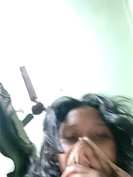 Snapshot of pujaroy363534 chatting on 24, 11, 2025 pujaroy363534 online show from 24, 11, 2025