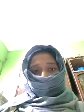 Snapshot of pujaroy363534 chatting on 25, 11, 2025 pujaroy363534 online show from 25, 11, 2025