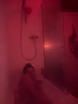 Mesmerising MaxineX online show from 19, 2, 2026