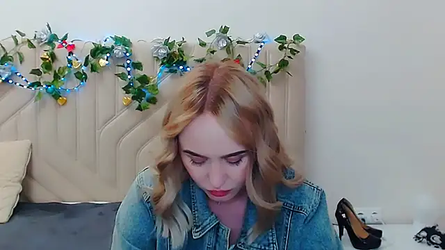 LiluMoon   online show from 29, 4, 2026