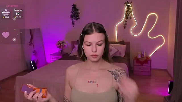 Snapshot of Lisa_Blossom chatting on 20, 5, 2026 Lisa Blossom online show from 20, 5, 2026