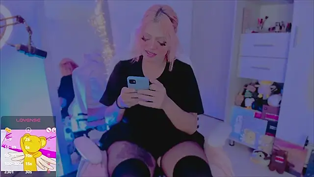 Snapshot of amywilld chatting on 16, 3, 2026 amywilld online show from 16, 3, 2026