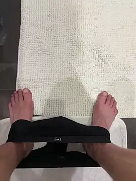 Snapshot of myPriority01 chatting on 25, 9, 2025 myPriority01 online show from 25, 9, 2025