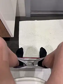 Snapshot of myPriority01 chatting on 27, 9, 2025 myPriority01 online show from 27, 9, 2025