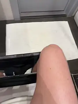 Snapshot of myPriority01 chatting on 29, 9, 2025 myPriority01 online show from 29, 9, 2025