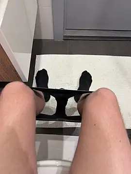 Snapshot of myPriority01 chatting on 2, 10, 2025 myPriority01 online show from 2, 10, 2025