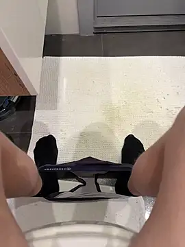 Snapshot of myPriority01 chatting on 1, 11, 2025 myPriority01 online show from 1, 11, 2025