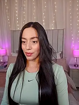 Snapshot of AriadnaTaylor chatting on 19, 6, 2026 AriadnaTaylor online show from 19, 6, 2026