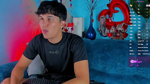 Leo Savage  online show from 7, 2, 2026