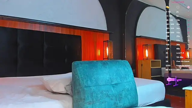 Leo Savage  online show from 22, 4, 2026