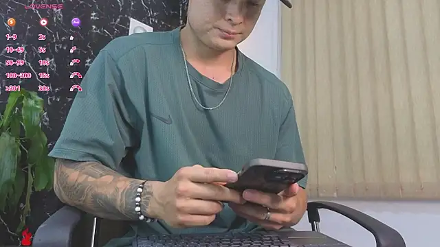 Alexander ferre online show from 23, 4, 2026