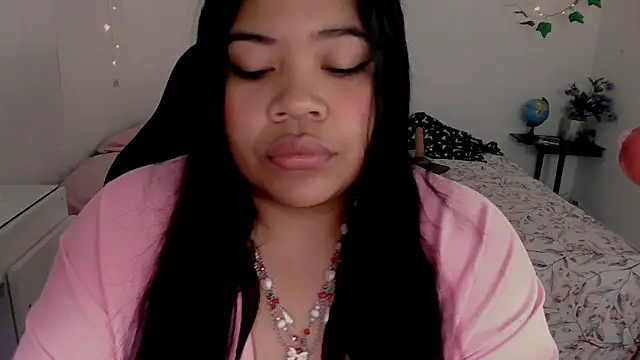 Juicy elenxx online show from 6, 1, 2026