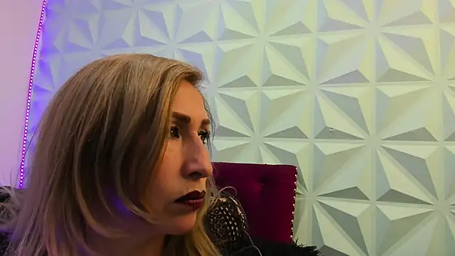 LilyQueen cg online show from 26, 9, 2025