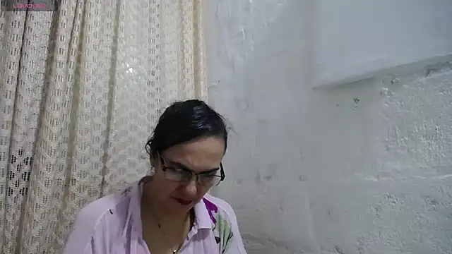 gabbyparker  online show from 17, 9, 2025