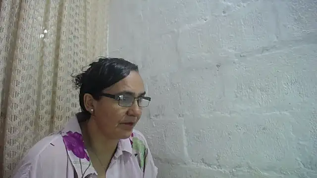 gabbyparker  online show from 23, 4, 2026