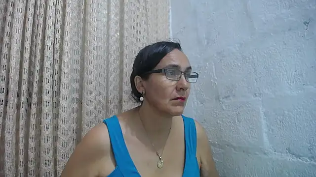 Snapshot of gabbyparker_ chatting on 5, 5, 2026 gabbyparker online show from 5, 5, 2026