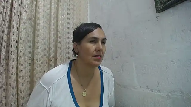 Snapshot of gabbyparker_ chatting on 8, 5, 2026 gabbyparker online show from 8, 5, 2026