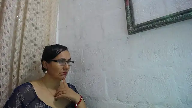 Snapshot of gabbyparker_ chatting on 10, 6, 2026 gabbyparker online show from 10, 6, 2026