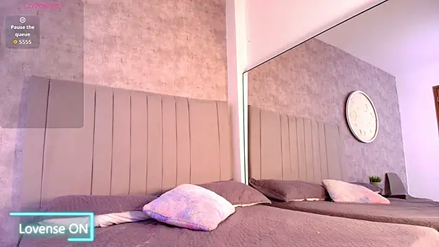 Snapshot of karla-ruiz chatting on 28, 9, 2025 karla-ruiz online show from 28, 9, 2025