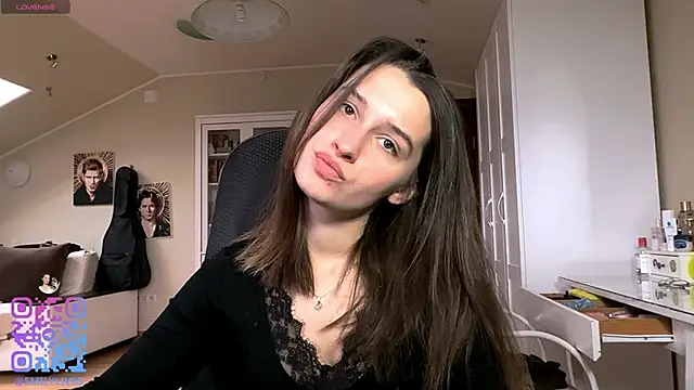DarlineBrustera online show from 19, 4, 2026