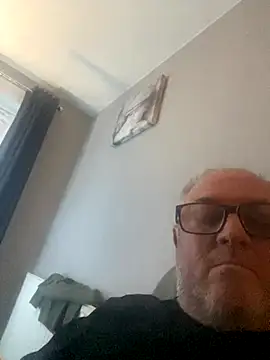 Snapshot of naughtygrandad1 chatting on 2, 12, 2025 naughtygrandad1 online show from 2, 12, 2025