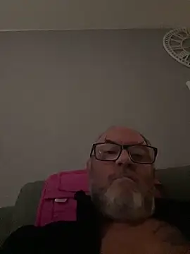 Snapshot of naughtygrandad1 chatting on 20, 12, 2025 naughtygrandad1 online show from 20, 12, 2025