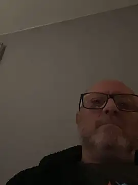 Snapshot of naughtygrandad1 chatting on 6, 1, 2026 naughtygrandad1 online show from 6, 1, 2026