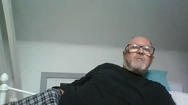 Snapshot of naughtygrandad1 chatting on 1, 2, 2026 naughtygrandad1 online show from 1, 2, 2026