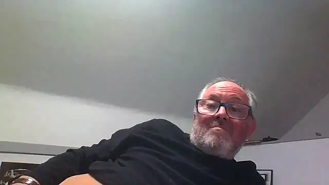 Snapshot of naughtygrandad1 chatting on 22, 2, 2026 naughtygrandad1 online show from 22, 2, 2026