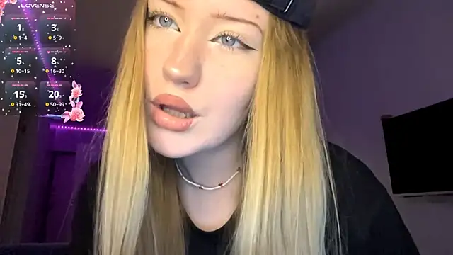 PandaFluff online show from 17, 4, 2026