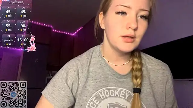 PandaFluff online show from 24, 4, 2026