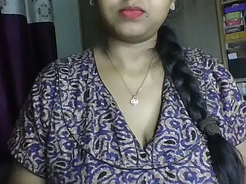 Snapshot of its_me_Rashmi chatting on 19, 11, 2025 its me Rashmi online show from 19, 11, 2025