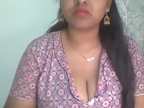 Snapshot of its_me_Rashmi chatting on 15, 2, 2026 its me Rashmi online show from 15, 2, 2026