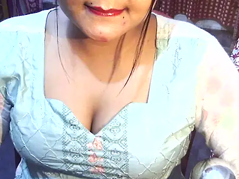 Snapshot of Nusrat_Faria07 chatting on 23, 11, 2025 Nusrat Faria07 online show from 23, 11, 2025