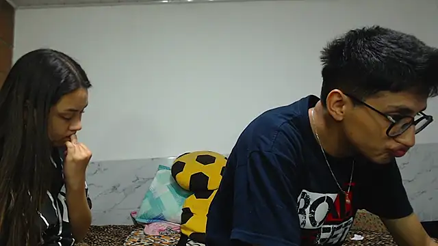 Snapshot of Noa_Arez chatting on 22, 12, 2025 Noa Arez online show from 22, 12, 2025