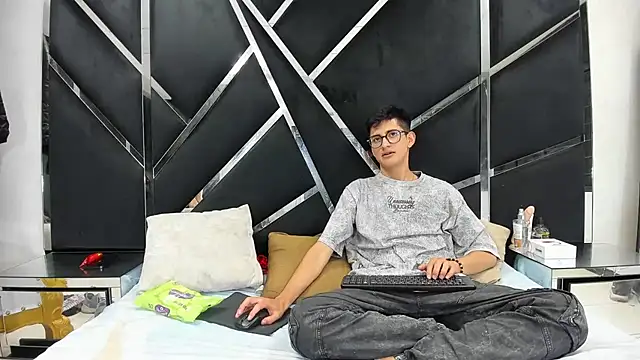 Snapshot of Noa_Arez chatting on 16, 1, 2026 Noa Arez online show from 16, 1, 2026