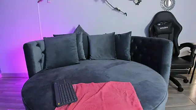 Kathe anderson    online show from 12, 9, 2025