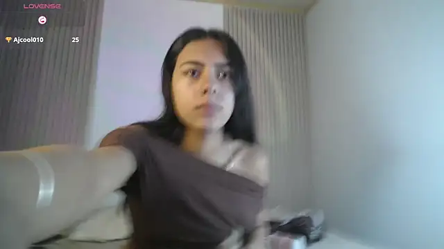 LilybethGray online show from 14, 10, 2025