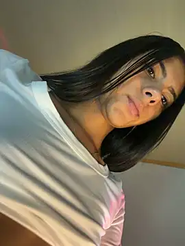 Snapshot of LilybethGray chatting on 5, 6, 2026 LilybethGray online show from 5, 6, 2026